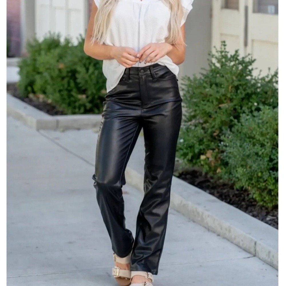 Judy Blue‎ Black Faux Leather Pants Straight Leg 11/30